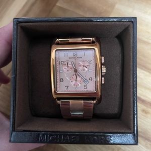 Micheal kors watch rose gold